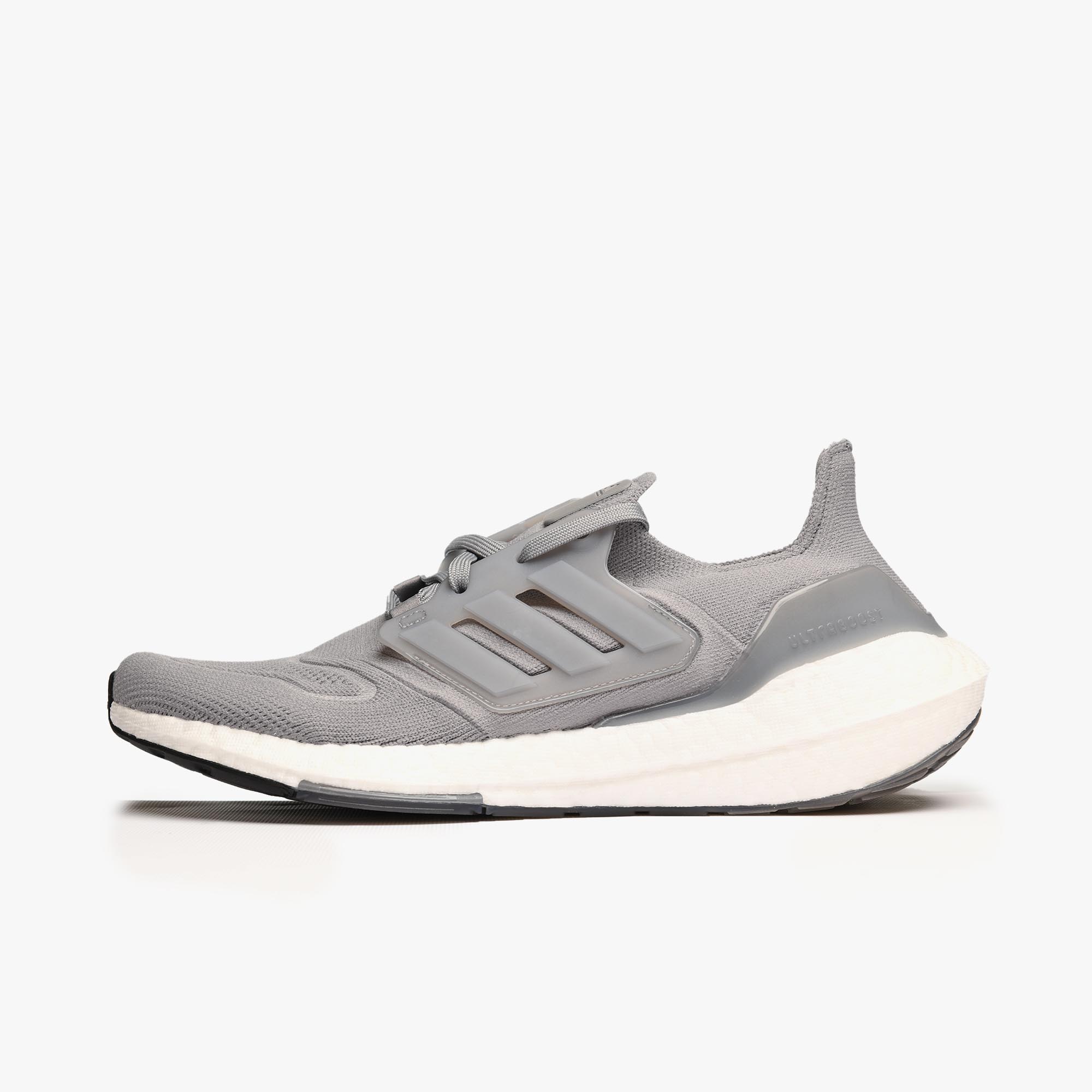 Adidas Ultraboost  Soulier homme, Chaussures homme, Chaussure